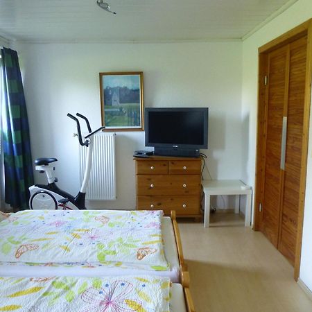 Ferienwohnung Stoeterau - Ebenerdige Fewo Mit Sonnenterrasse Erfde Exteriér fotografie