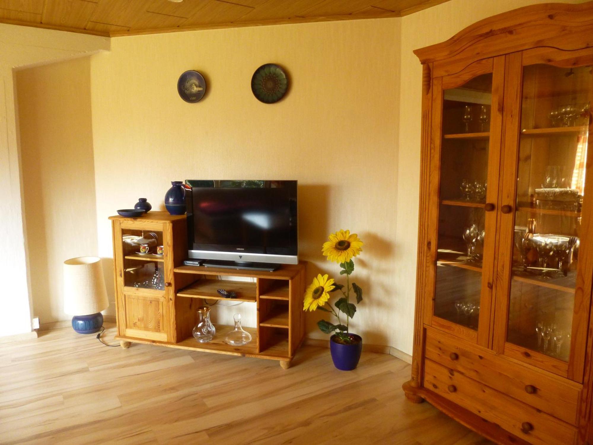 Ferienwohnung Stoeterau - Ebenerdige Fewo Mit Sonnenterrasse Erfde Exteriér fotografie